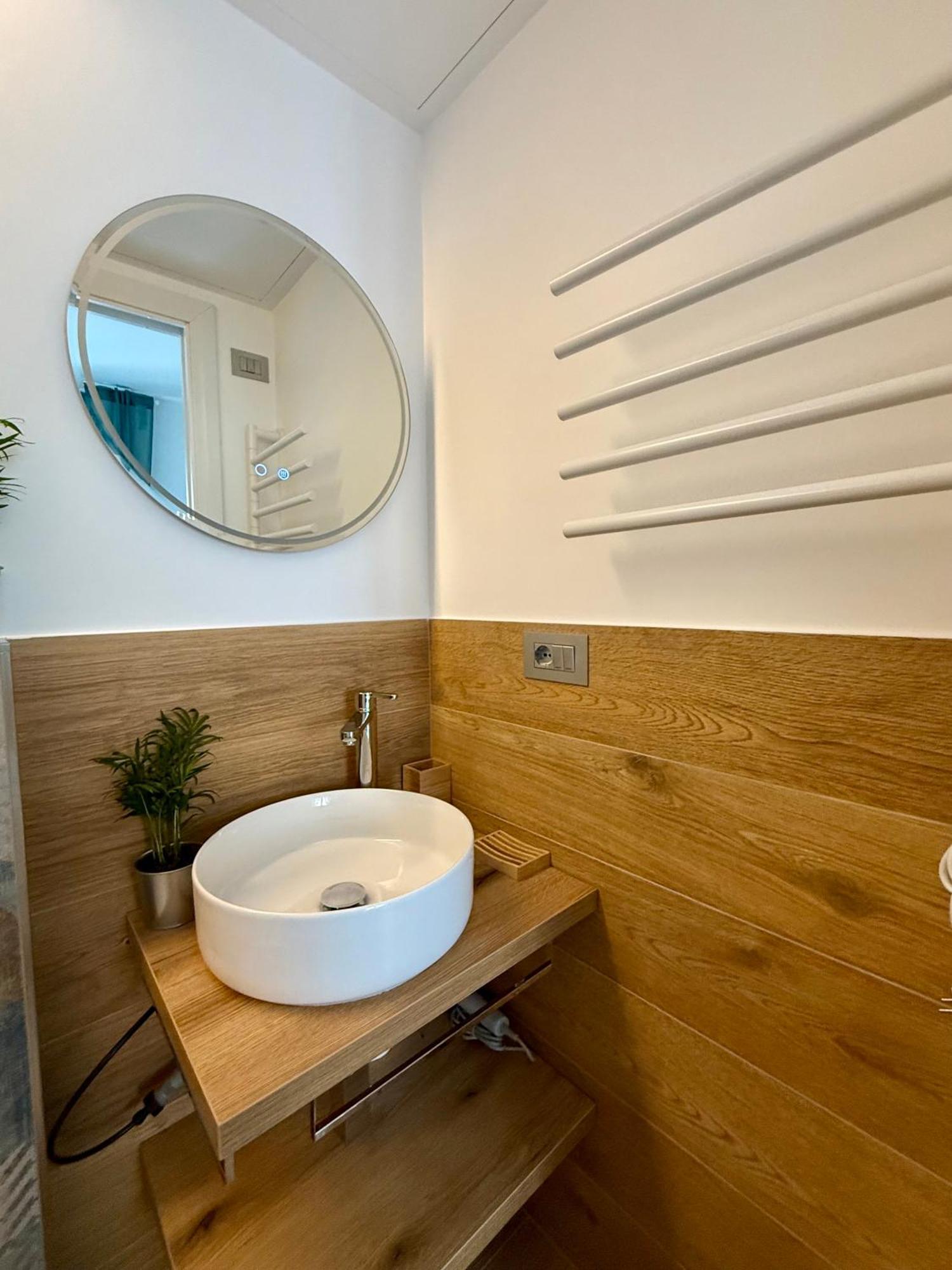 Aurelia Luxury *